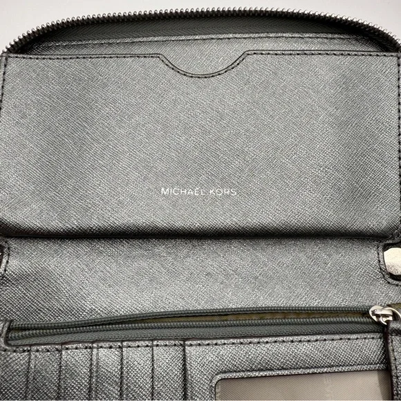 Michael Kors Large Smartphone Wallet - Metallic Silver Glitter - Picture 8 of 13